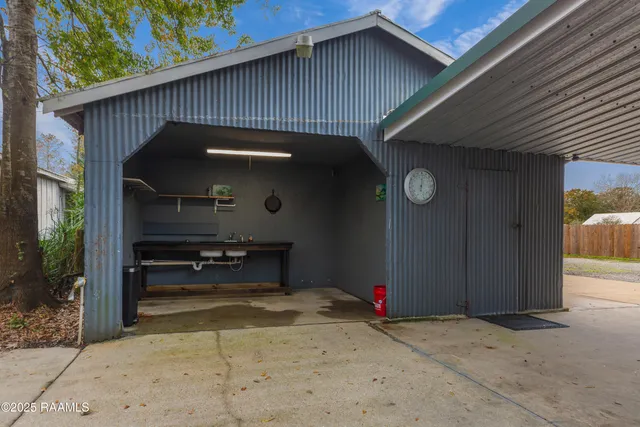 $189,000 | 11327 Highway 182, Franklin, LA 70538