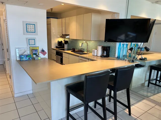 $3,500 | 100 Lincoln Road, Unit 1637, Miami Beach, FL 33139