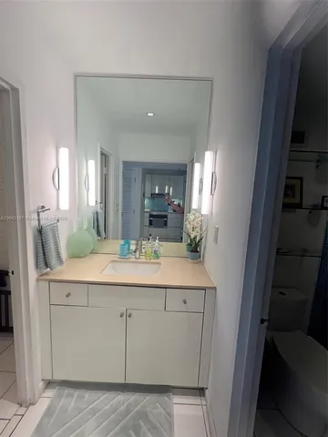 $3,500 | 100 Lincoln Road, Unit 1637, Miami Beach, FL 33139
