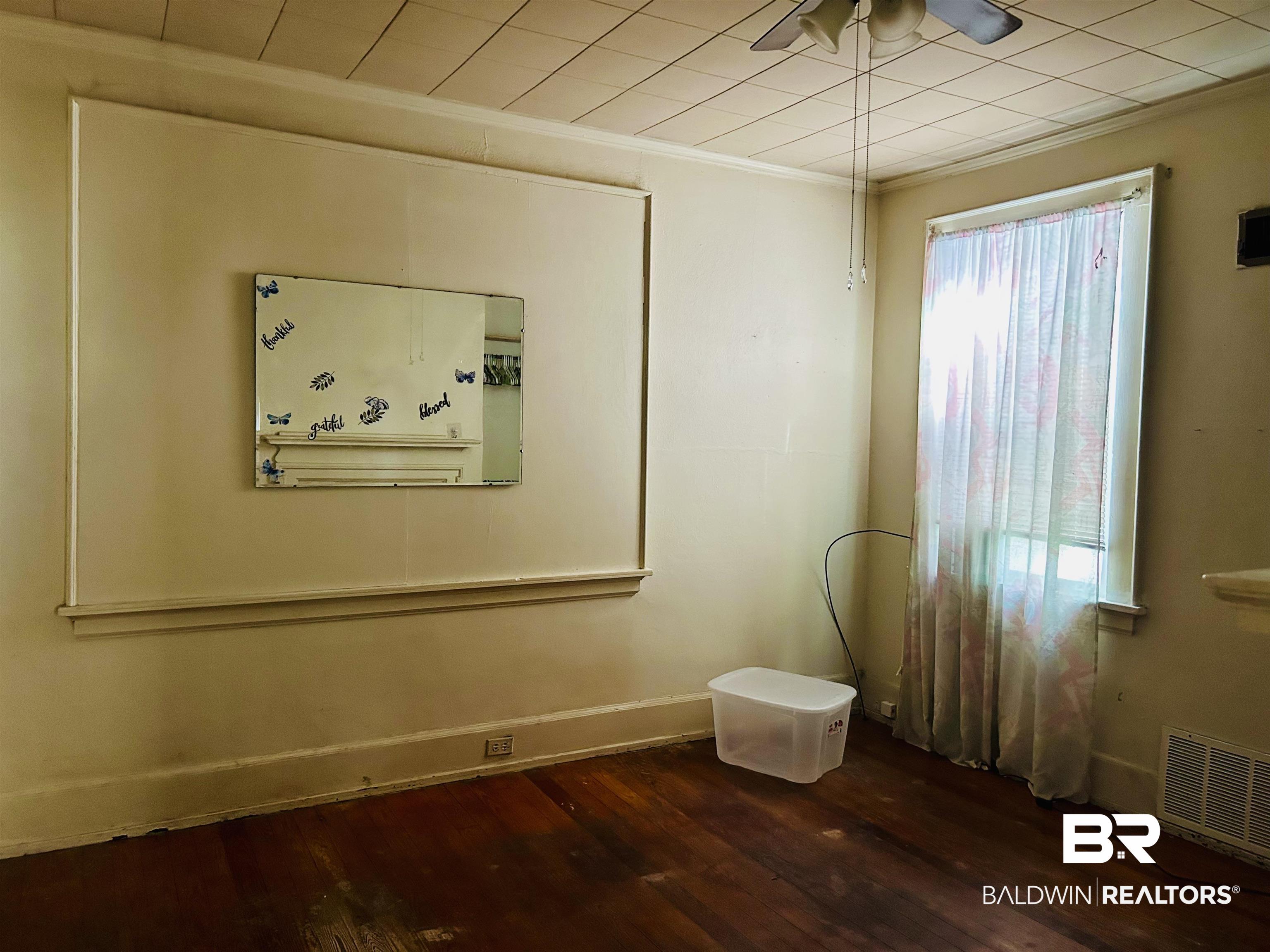 202 4th Street Mobile, AL 36611 - Photo 15 of 27