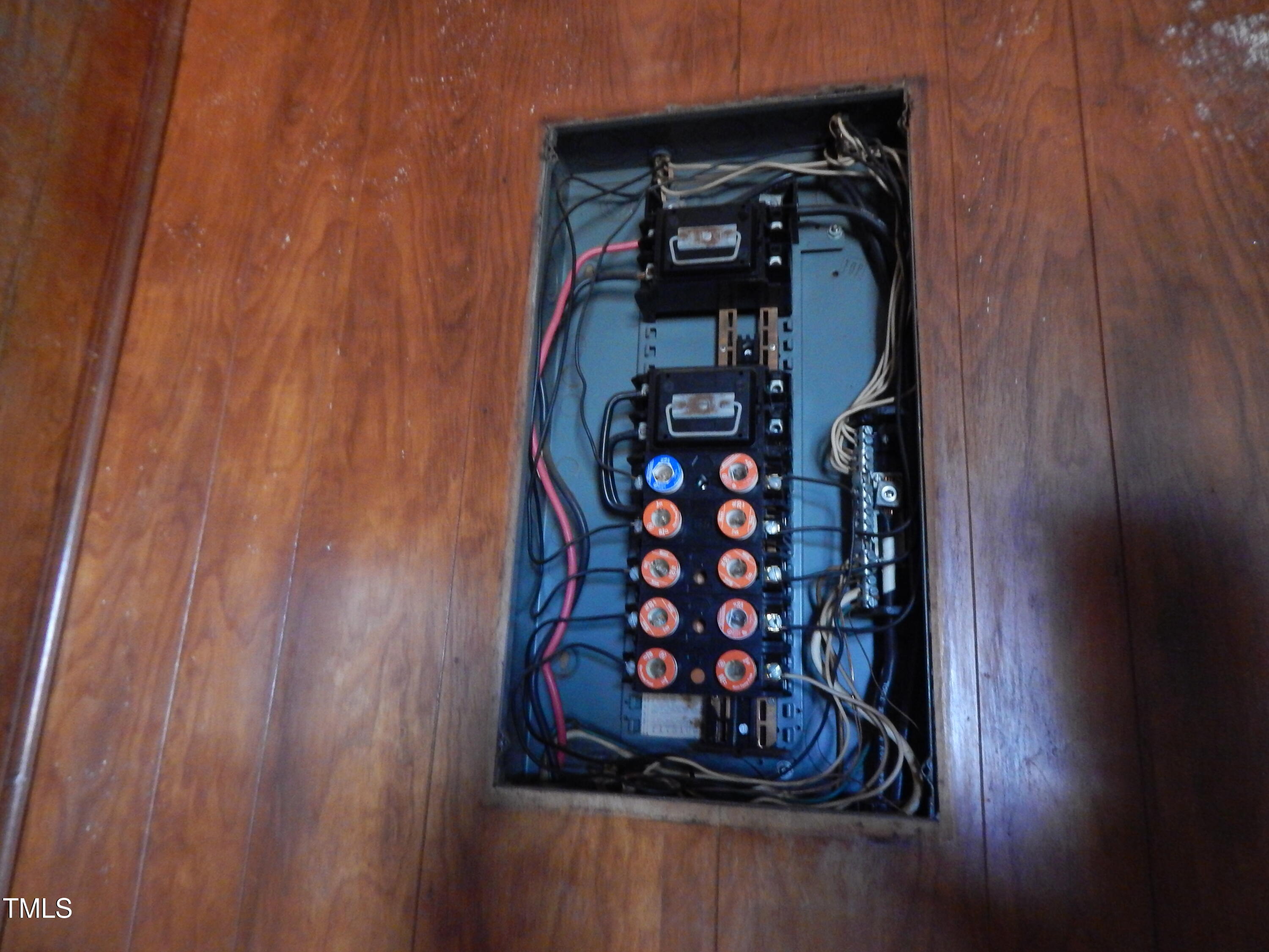 1108 Buckhorn Road Mebane, NC 27302 - Photo 10 of 31 Fuse box w:o cover