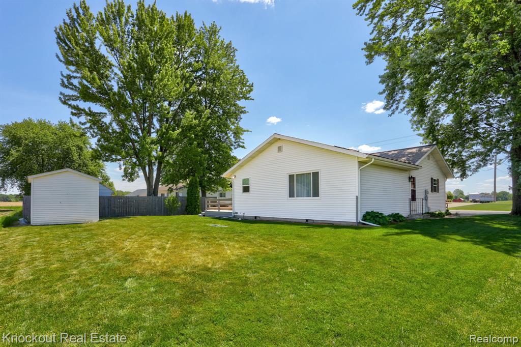 9941 Lange Road Birch Run, MI 48415 - Photo 38 of 42