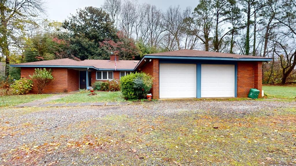 195 Junaluska Road Andrews, NC 28901 - Photo 1 of 29 Main View