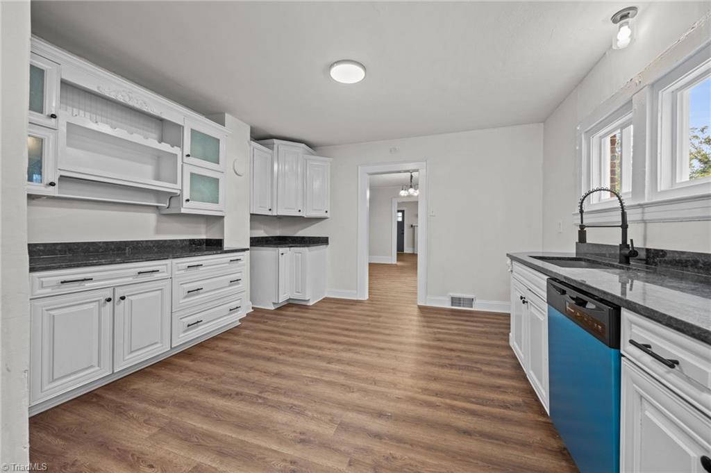 1012 Meredith Street High Point, NC 27260 - Photo 12 of 29 Gallery Image 12