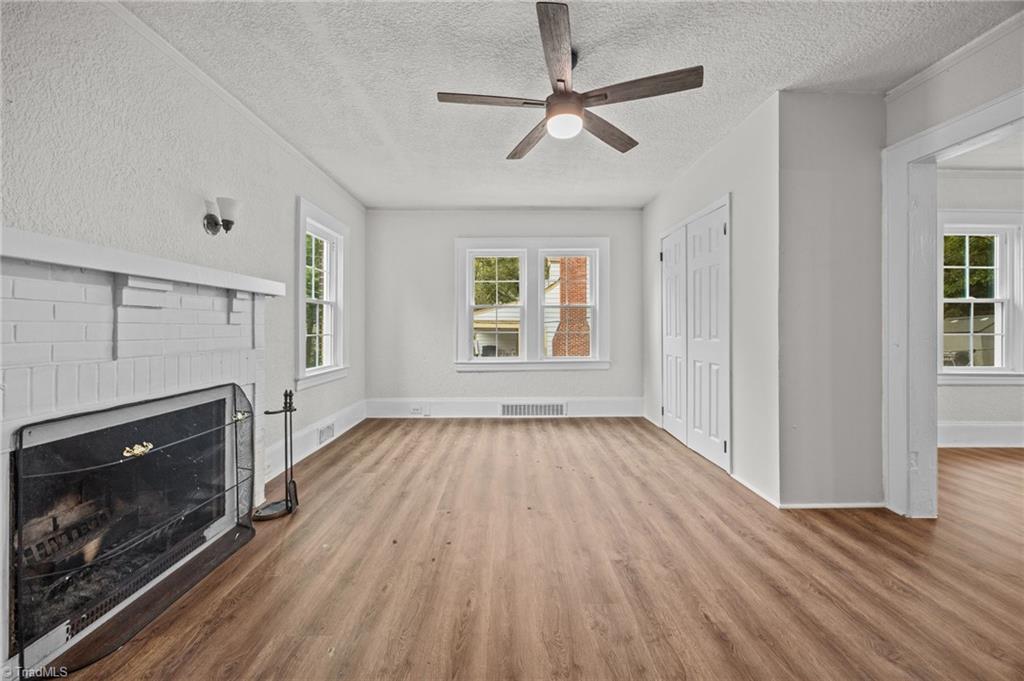 1012 Meredith Street High Point, NC 27260 - Photo 5 of 29 Gallery Image 5
