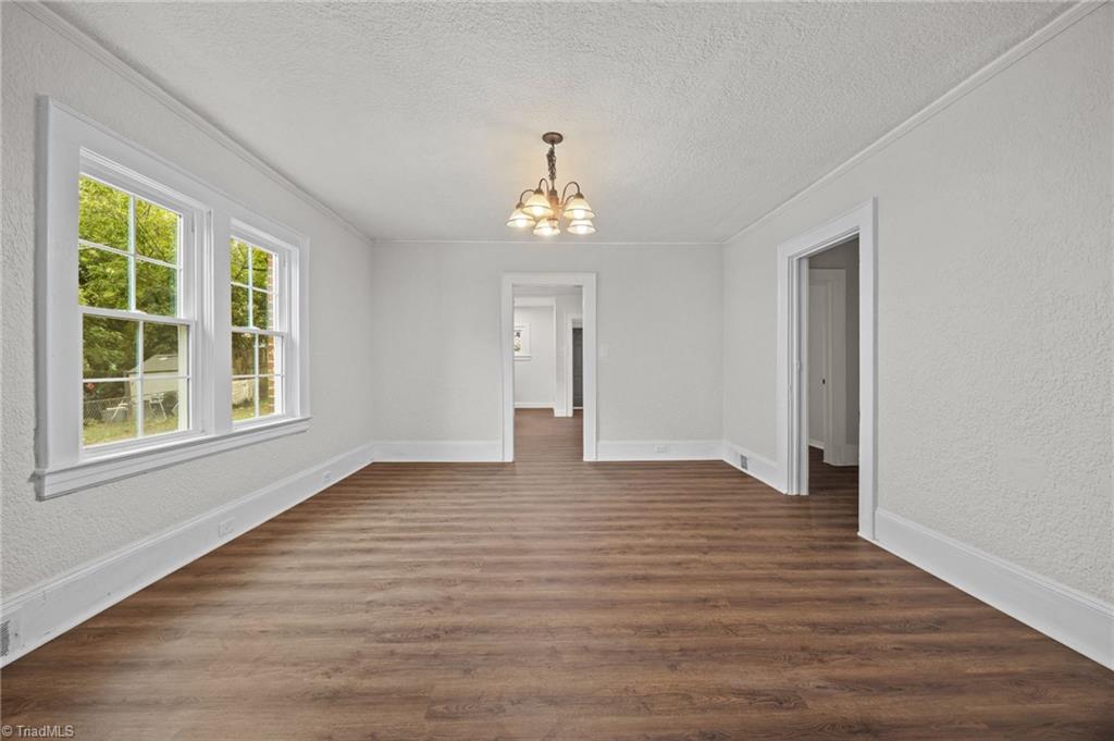 1012 Meredith Street High Point, NC 27260 - Photo 7 of 29 Gallery Image 7