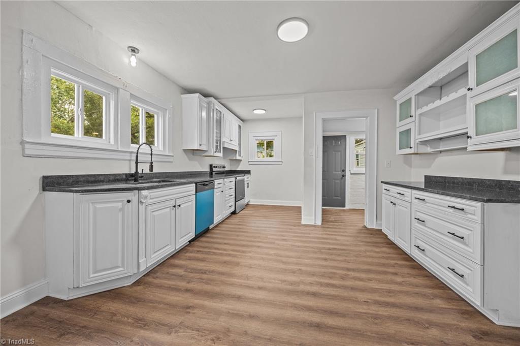 1012 Meredith Street High Point, NC 27260 - Photo 9 of 29 Gallery Image 9