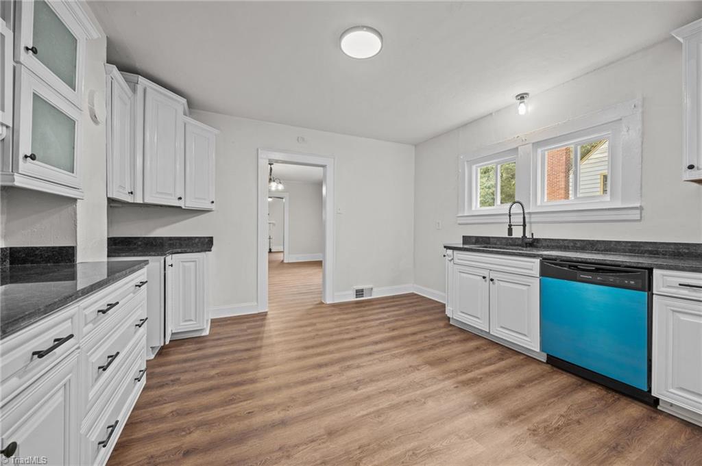 1012 Meredith Street High Point, NC 27260 - Photo 10 of 29 Gallery Image 10