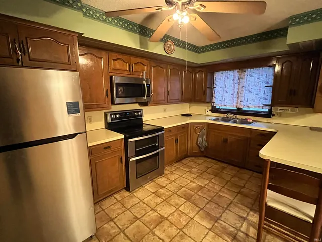 $156,000 | 2445 Highway 25, Logansport, IN 46947