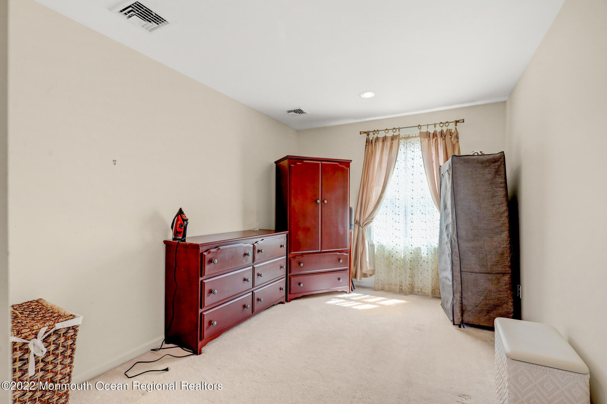 100 Maple Place Keyport, NJ 07735 - Photo 24 of 35 3rd bedroom