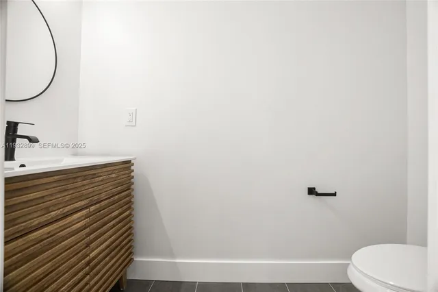 $7,000 | 2611 Oakbrook Lane, Unit 2611, Weston, FL 33332