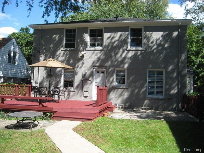 377 Lincoln Road Grosse Pointe, MI 48230 - Photo 17 of 17 377 Lincoln 018-001.jpg