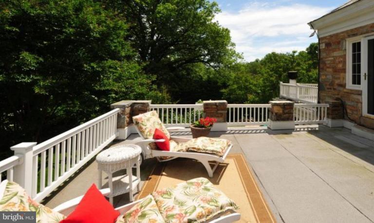 7837 Kent Road Alexandria, VA 22308 - Photo 16 of 30 Deck - View from