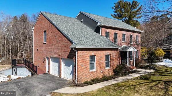 $765,000 | 1 Nob Hill Road, Wilmington, DE 19808