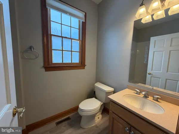 $765,000 | 1 Nob Hill Road, Wilmington, DE 19808