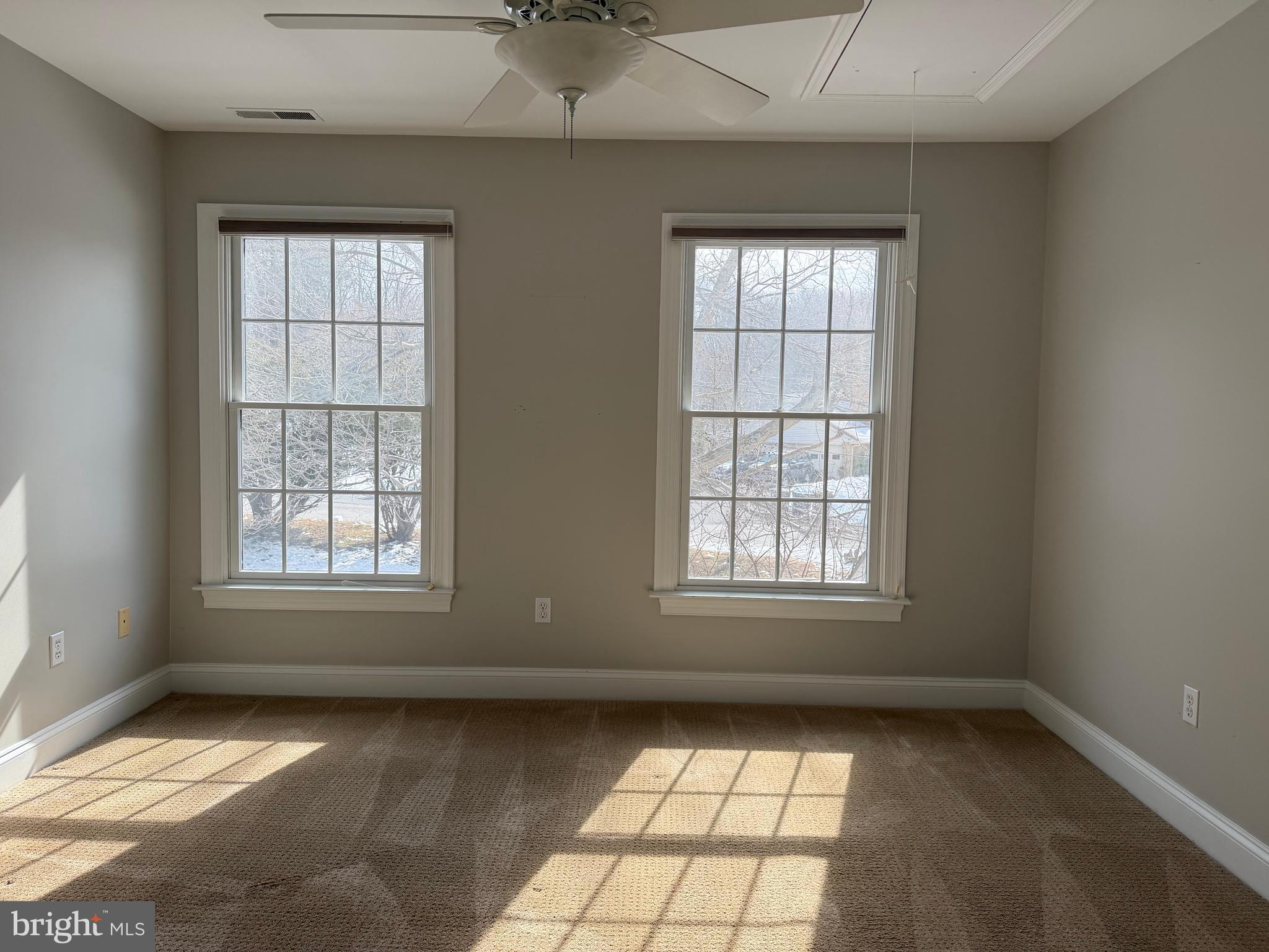 1 Nob Hill Road Wilmington, DE 19808 - Photo 46 of 75 an empty room with windows