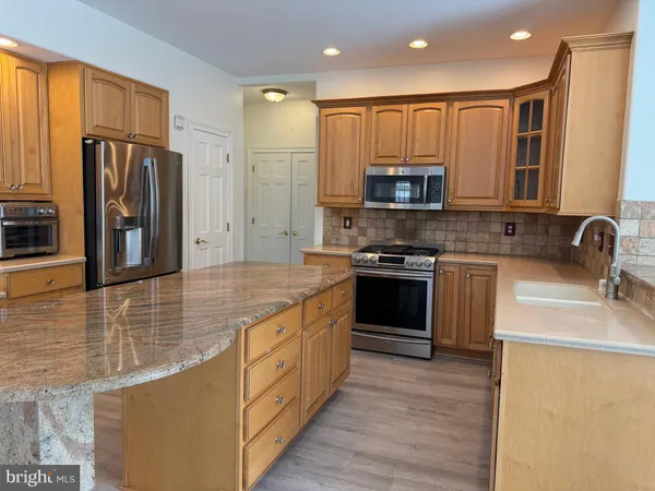 $765,000 | 1 Nob Hill Road, Wilmington, DE 19808