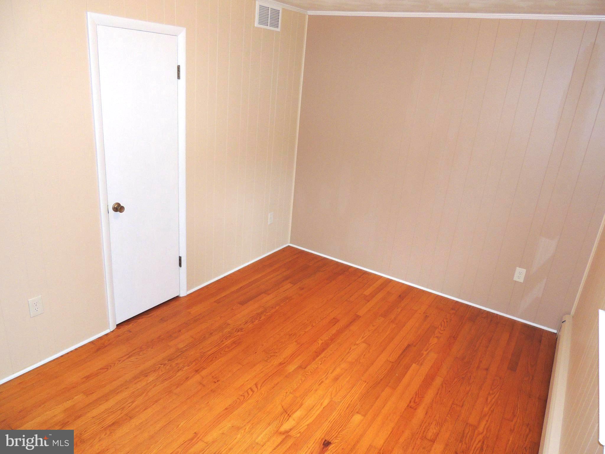 5838 Oklahoma Road Sykesville, MD 21784 - Photo 48 of 72 Bright and inviting blank canvas room.