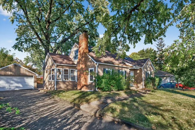 $250,750 | 5416 51st Avenue North, Crystal, MN 55429