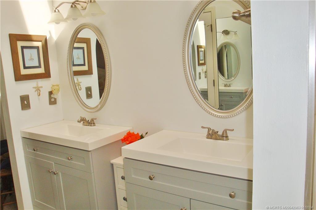 2209 Southwest Oak Ridge Road Palm City, FL 34990 - Photo 17 of 35 Master Bathroom with double vanities