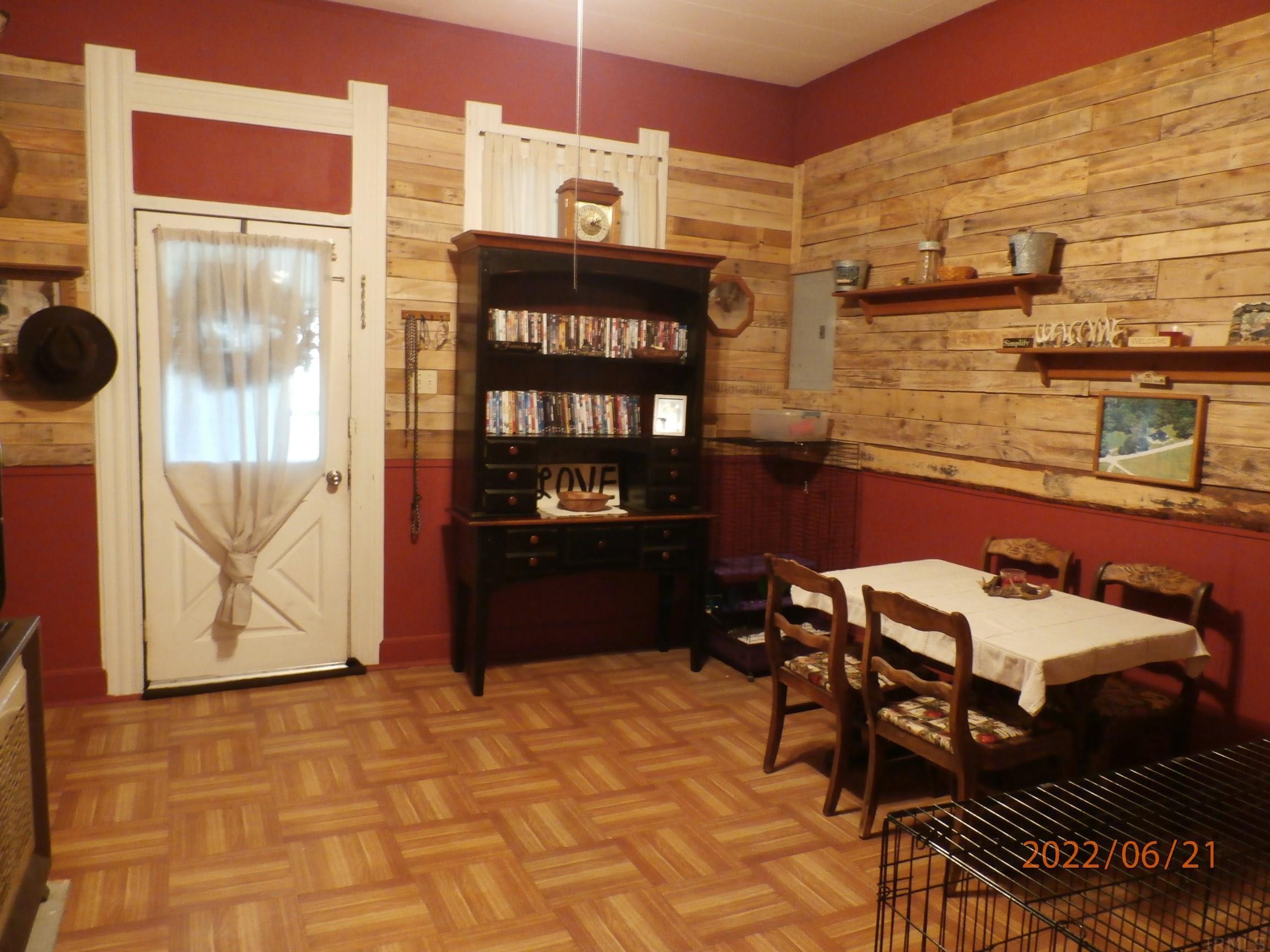5479 East Tulip Road Bloomfield, IN 47424 - Photo 8 of 36