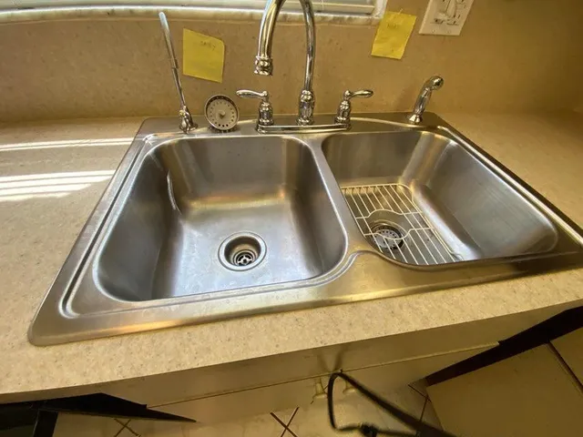 a close view of sink