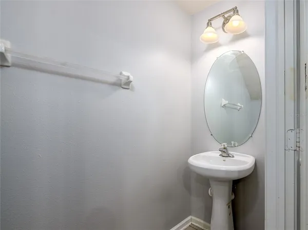 $2,100 | 26546 Castleview Way, Wesley Chapel, FL 33544