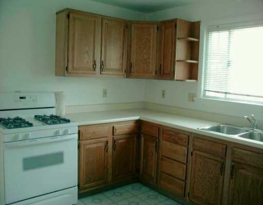 2635 Elgro Road Gibsonia, PA 15044 - Photo 6 of 8 Kitchen.