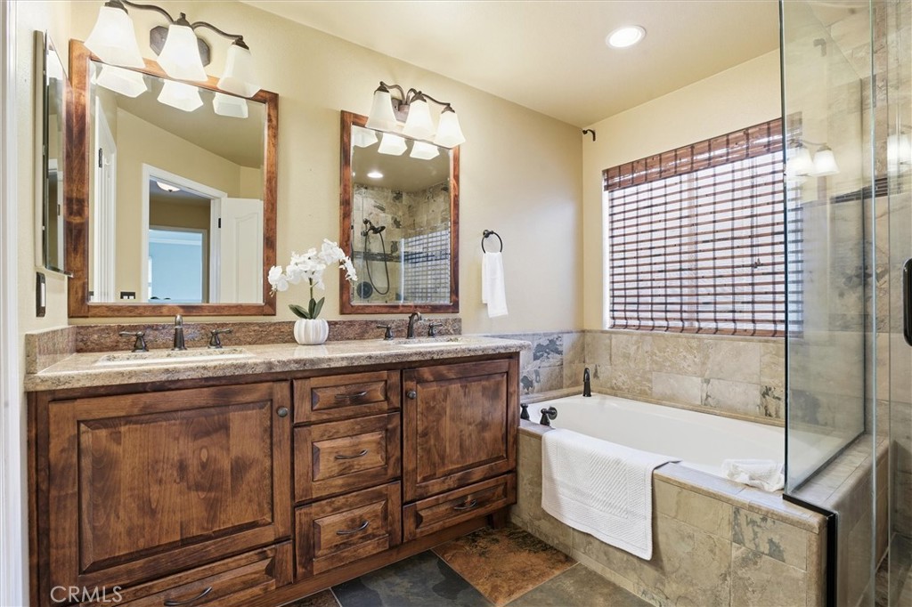 1494 Ivory Drive Santa Maria, CA 93455 - Photo 23 of 42 Primary Bathroom