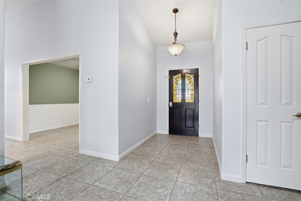 1494 Ivory Drive Santa Maria, CA 93455 - Photo 4 of 42 Front door