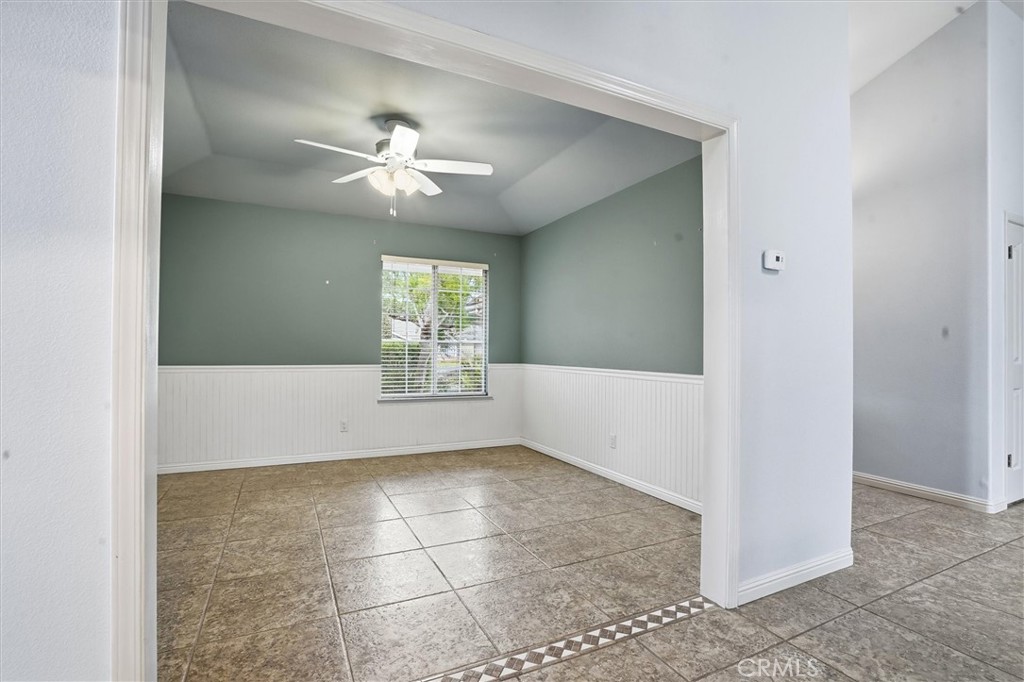 1494 Ivory Drive Santa Maria, CA 93455 - Photo 8 of 42 Dining room