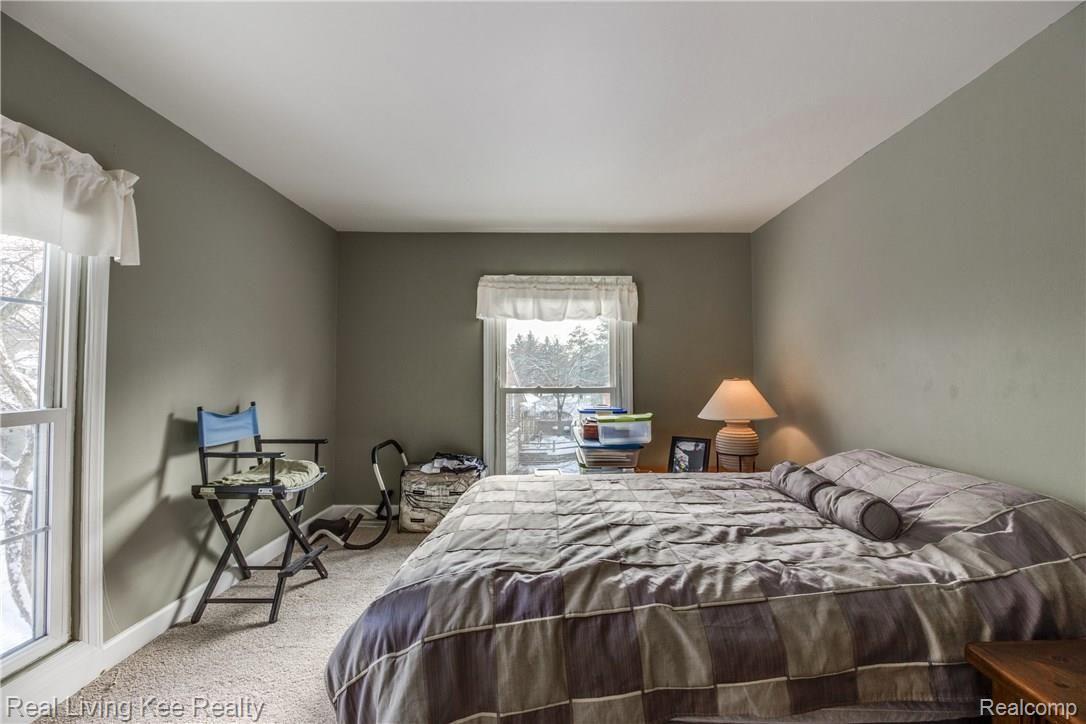 1393 Paddle Wheel Lane Rochester, MI 48306 - Photo 19 of 34 Interiors (23 of 29).jpg