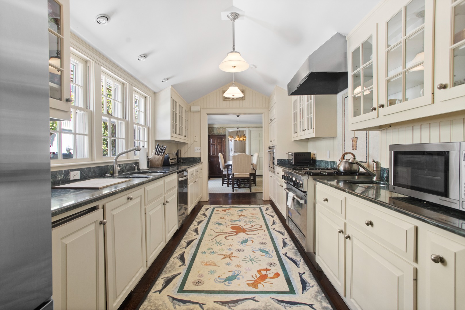 19 Orange Street Nantucket, MA 02554 - Photo 20 of 85