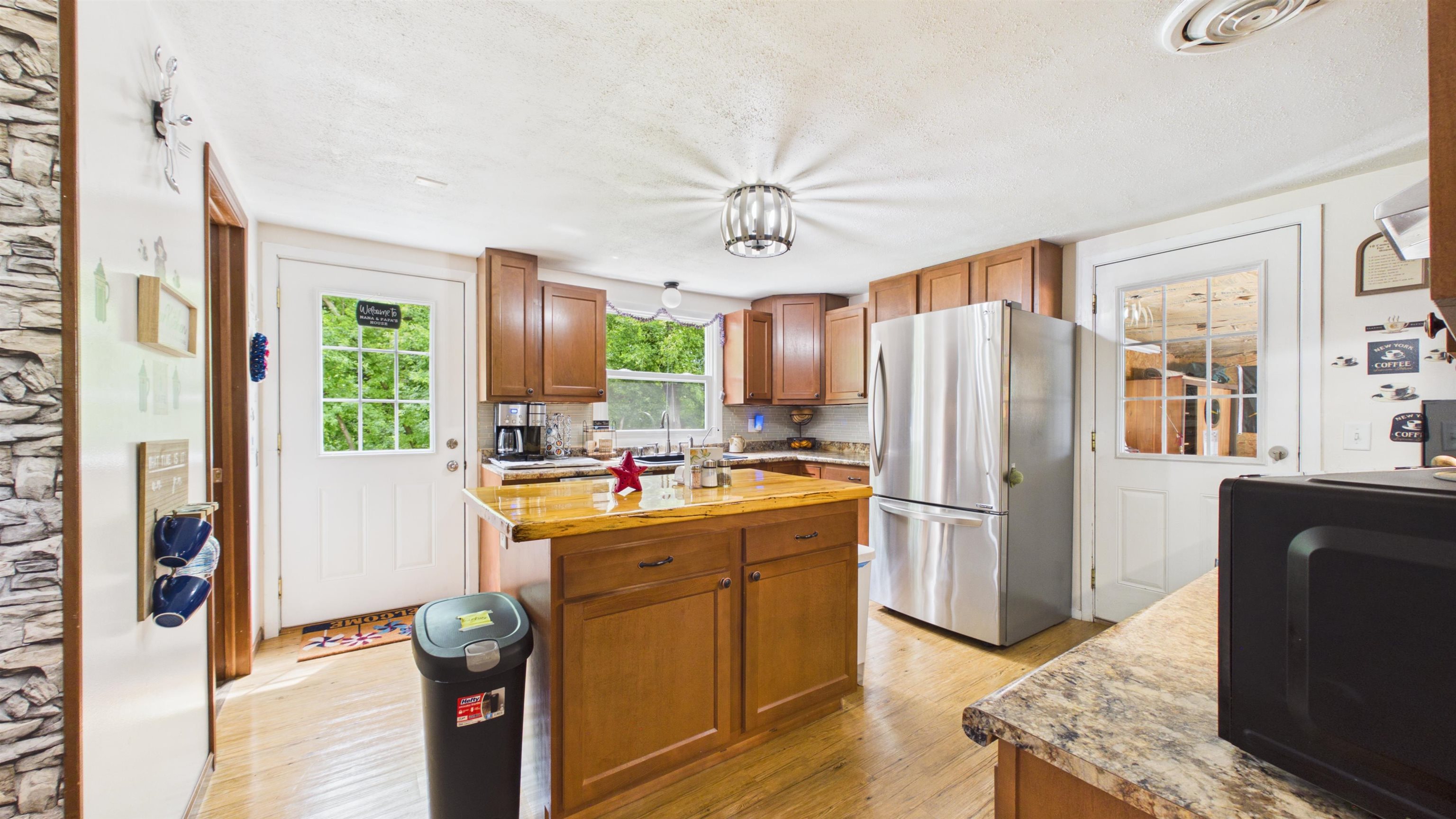4020 North Ballard Road Appleton, WI 54913 - Photo 12 of 50