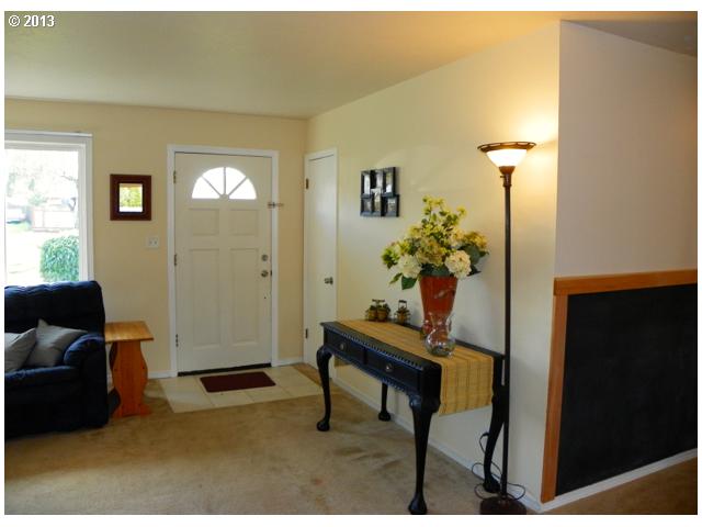 19155 Southwest Kinnaman Road Beaverton, OR 97078 - Photo 3 of 15 Gallery Image 3