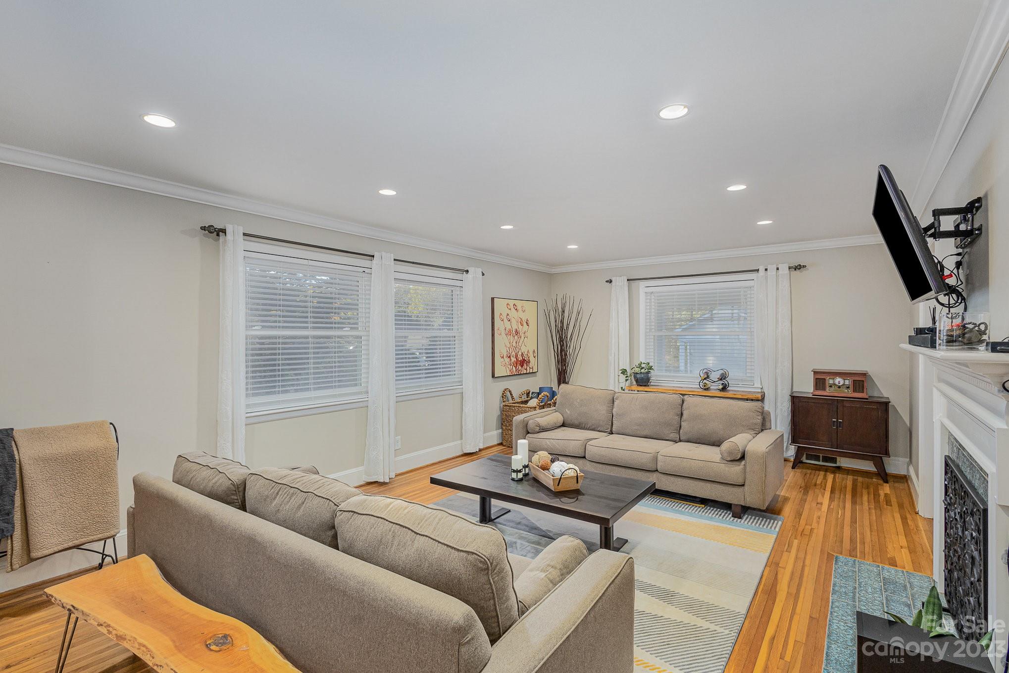 1201 Barkley Road Charlotte, NC 28209 - Photo 3 of 29 Gallery Image 3
