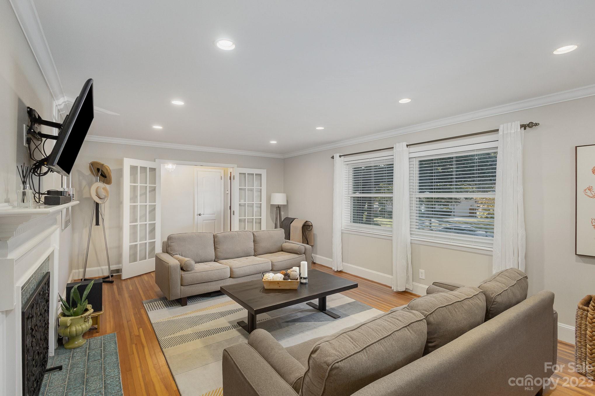 1201 Barkley Road Charlotte, NC 28209 - Photo 5 of 29 Gallery Image 5