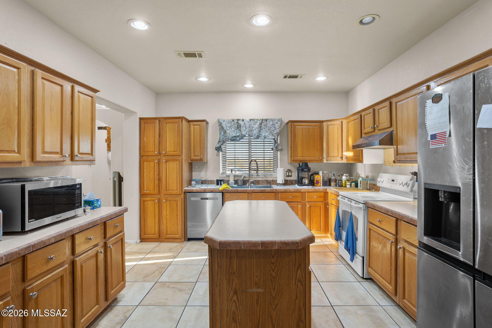 17353 West Manville Road Marana, AZ 85653 - Photo 5 of 44