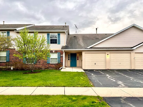 $1,850 | 1288 North Red Oak Circle, Unit 3, Round Lake Beach, IL 60073