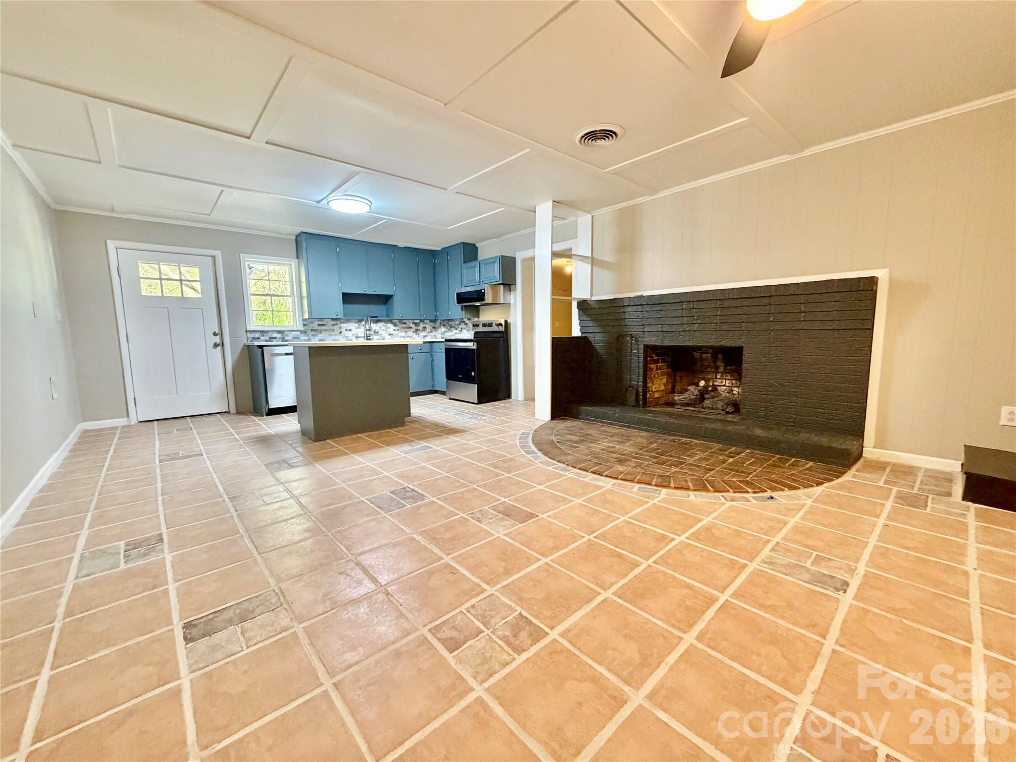 6530 Curlee Road Conover, NC 28613 - Photo 6 of 31
