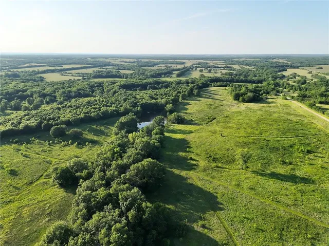 $2,139,000 | 882 260th Street, Fort Scott, KS 66701