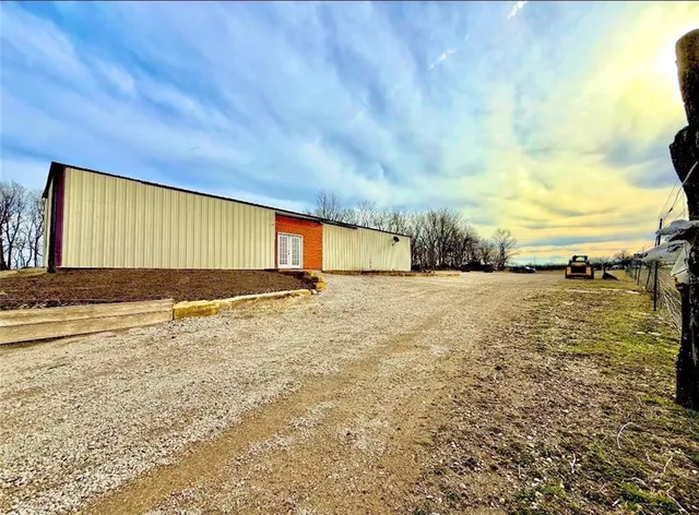 $2,139,000 | 882 260th Street, Fort Scott, KS 66701