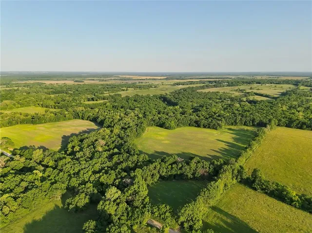 $2,139,000 | 882 260th Street, Fort Scott, KS 66701