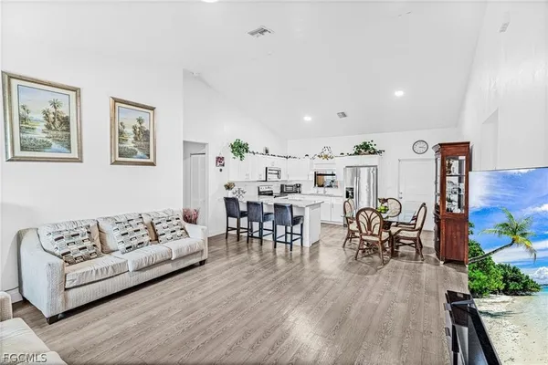 $2,100 | 9012 South Indio Court, LaBelle, FL 33935
