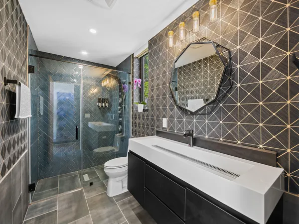$5,395,000 | 609 Poinciana Drive, Fort Lauderdale, FL 33301