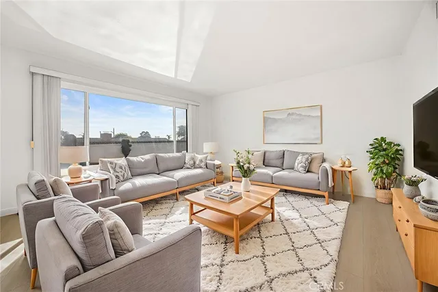 $899,999 | 630 La Presa Drive, La Habra, CA 90631