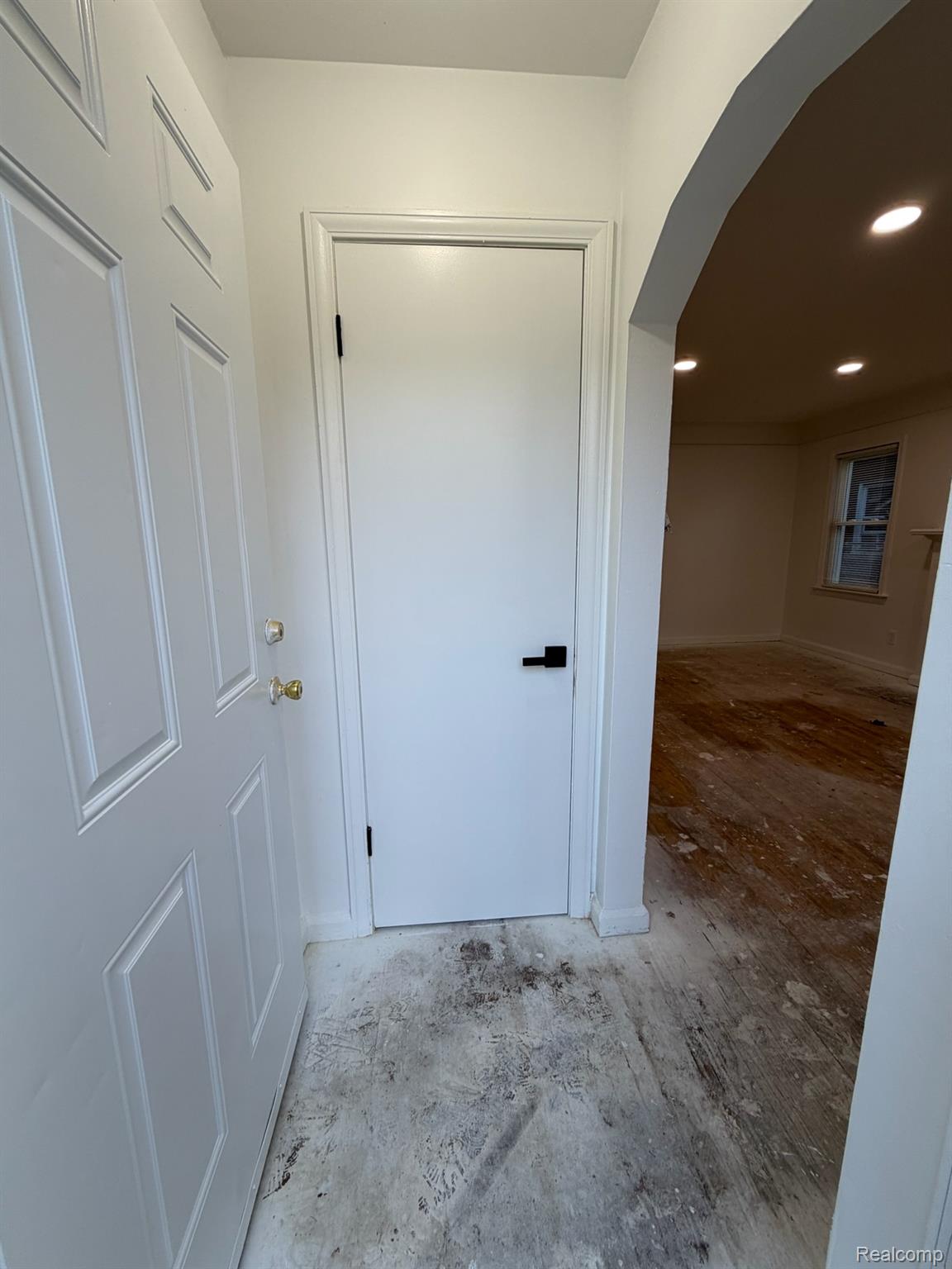 9869 Yorkshire Road Detroit, MI 48224 - Photo 12 of 14 IMG_4855.JPG
