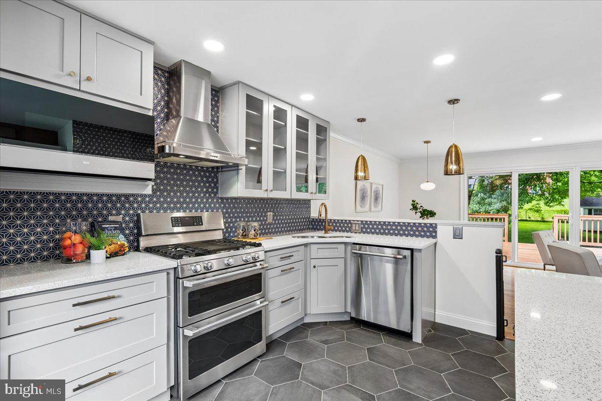 9817 Cherry Tree Lane Silver Spring, MD 20901 - Photo 15 of 73