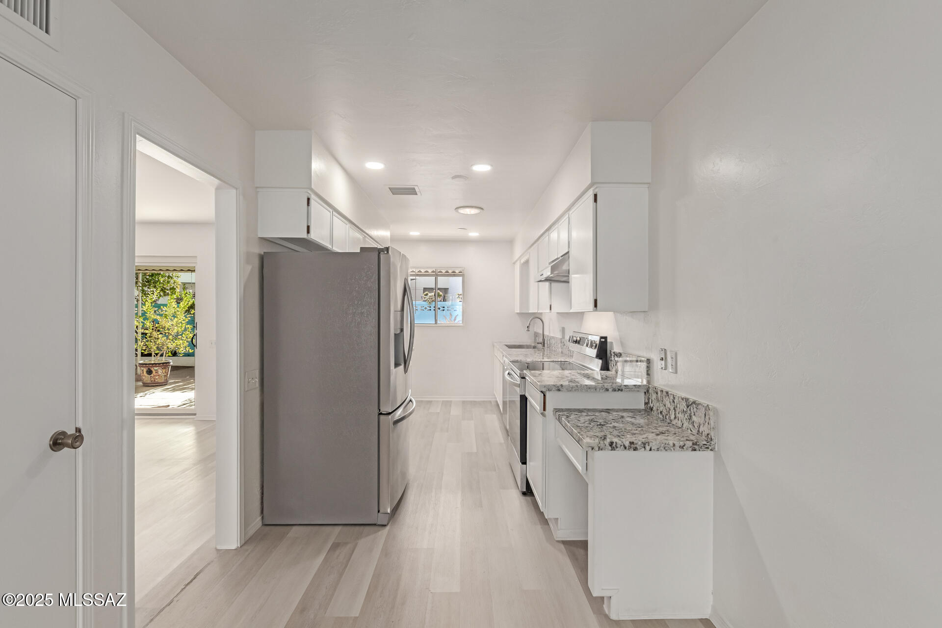 6100 North Oracle Road, Unit 12 Tucson, AZ 85704 - Photo 18 of 46 Gallery Image 18