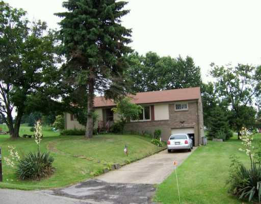 114 Springhouse Drive Butler, PA 16001 - Photo 1 of 2 Exterior Front.